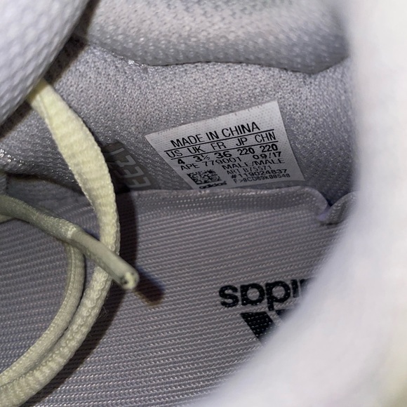 Adidas Yeezy Boost 700 Wave Runner - Picture 6 of 9